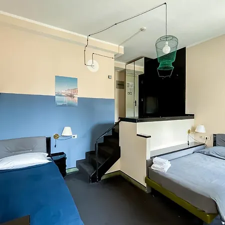 Отель Britannia 3*