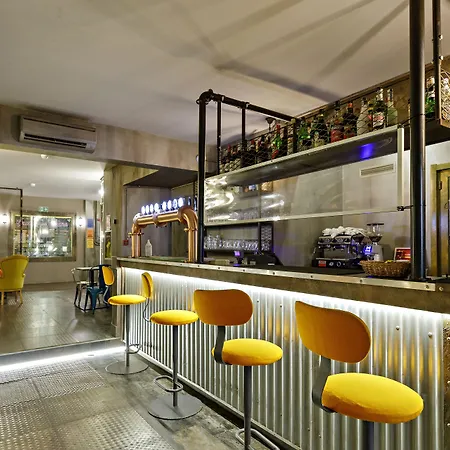 Britannia Отель 3*