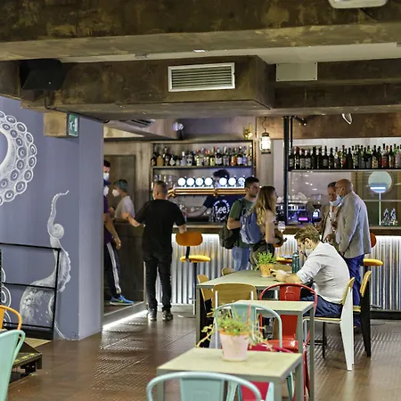 不列颠尼亚酒店 酒店