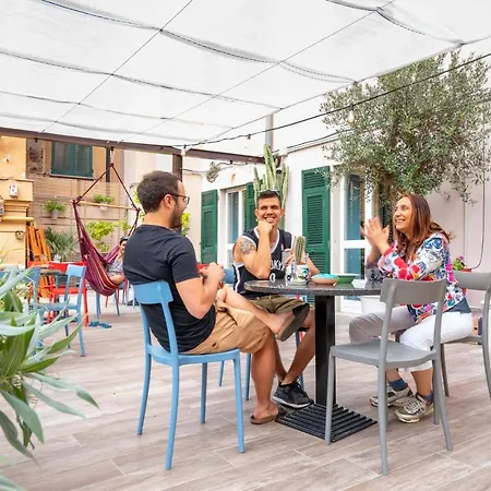 Britannia 3* ג'נובה